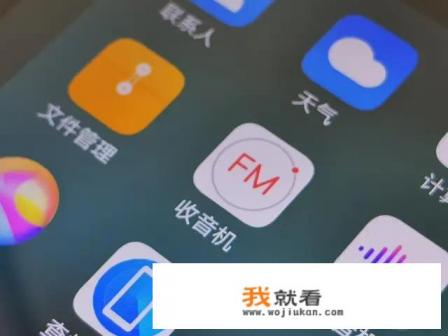 苹果iphone什么时候有自带不用网络流量的FM收音机功能？