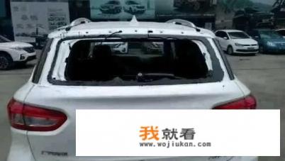 7万多入手一辆大众高尔夫运损车，仅尾部被撞烂，值吗？