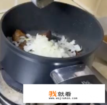 做铁板牛柳用的黑椒汁怎么做得？