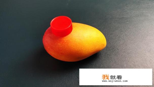芒果去皮最好的办法？