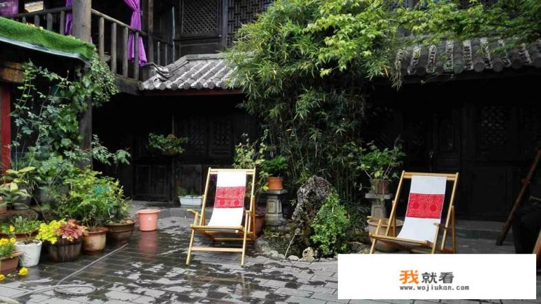 和朋友去丽江旅行，如何选择住宿？