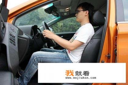 十万级家用两厢车，日产骐达真的比本田飞度好吗？