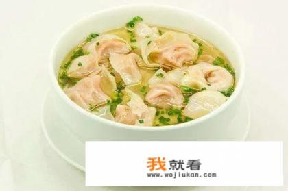 馄饨抄手云吞的区别？