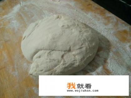 铛烙饼怎么做好吃，电饼铛烙饼的家常做法？