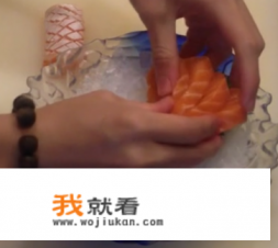 生吃三文鱼正确吃法？
