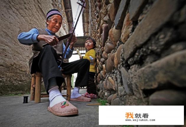 在中国古代是怎么称呼父亲、母亲的? 在中国古代是怎么称呼父亲、母亲的?