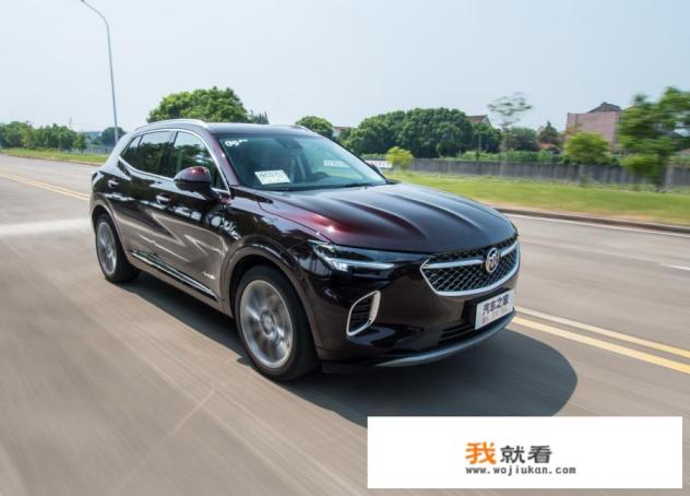落地30万，想买个SUV，入手合资合适还是BBA低配合适？