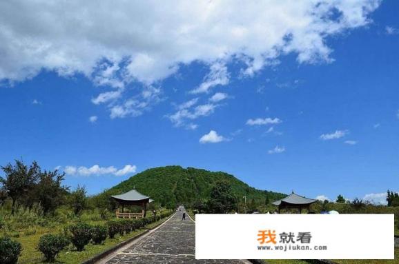 云南旅游十日九晚还是九天8晚好？