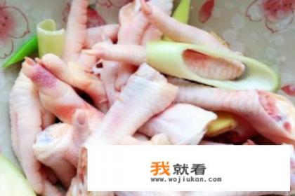 油炸鸡爪的做法是？卤菜的油炸鸡爪是怎么做的？