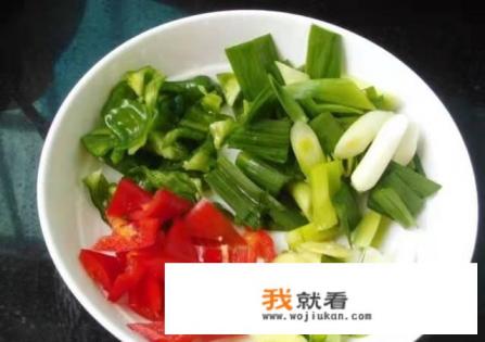 煎焖黄花鱼怎么做? 煎焖黄花鱼怎么做?