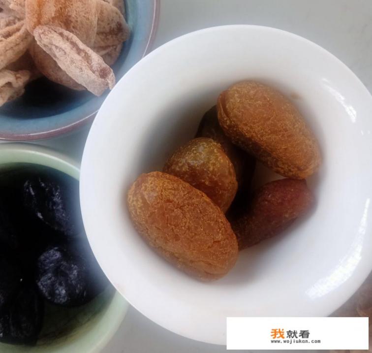 有谁知道:很好吃,又下饭的“橄榄菜”是用什么菜做的? 有谁知道:很好吃,又下饭的“橄榄菜”是用什么菜做的?