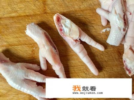 湖南红烧鸡爪的家常做法? 湖南红烧鸡爪的家常做法?