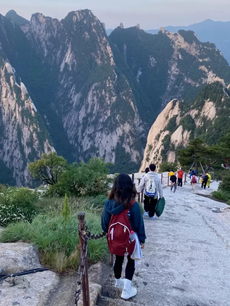 西安咸阳机场下飞机旅游攻略? 西安咸阳机场下飞机旅游攻略?