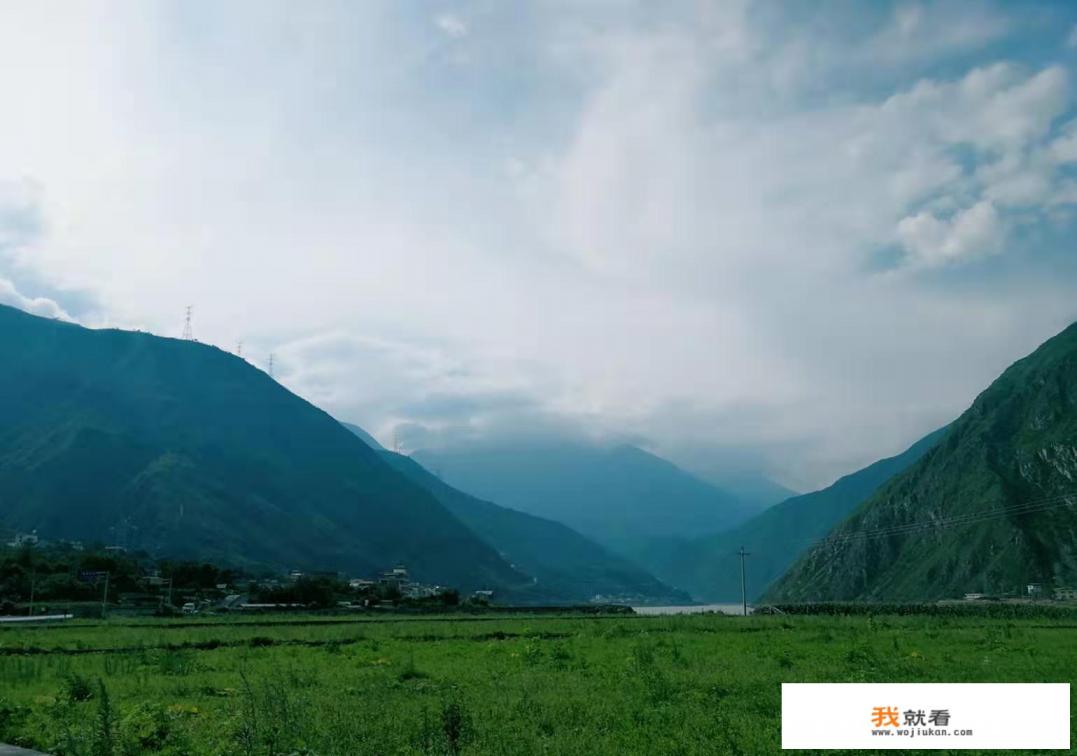 大家好，这个月中秋节3天去康定折多山看一下，路好走吗，不会路上下雪吧？