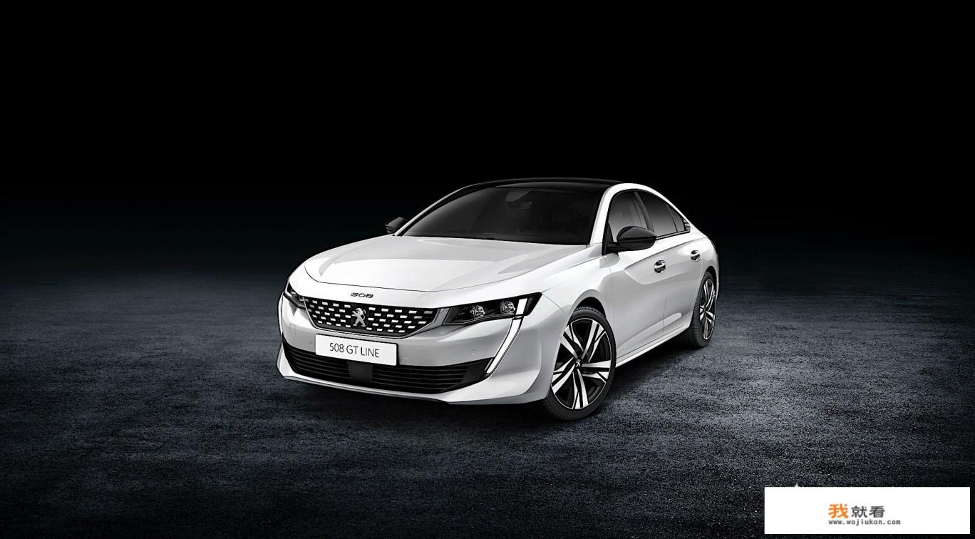 有个fl标志那个衣服是什么牌子? 有个fl标志那个衣服是什么牌子?