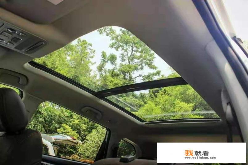汽车天窗有哪些优缺点,你会选购带天窗的车型吗? 汽车天窗有哪些优缺点,你会选购带天窗的车型吗?