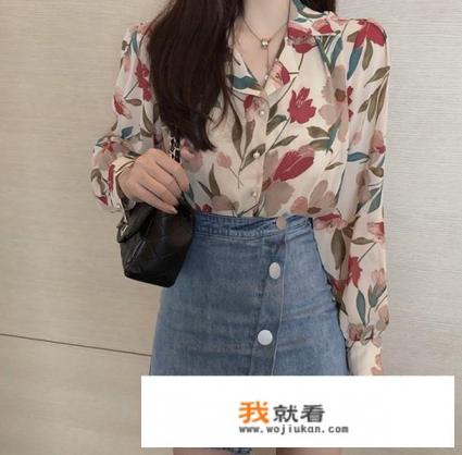 小碎花雪纺衫怎么搭配？