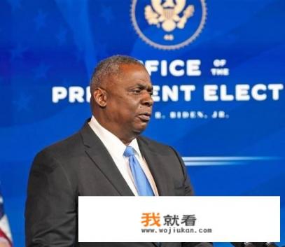 美国的国防部长是不是军人身份？为啥从没见过他穿军装？