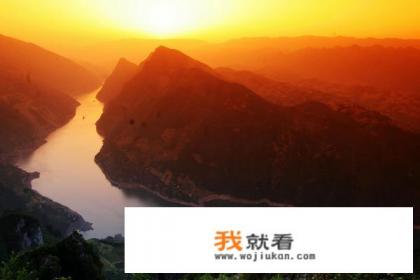 长江三峡旅游沿途有哪些著名景点？