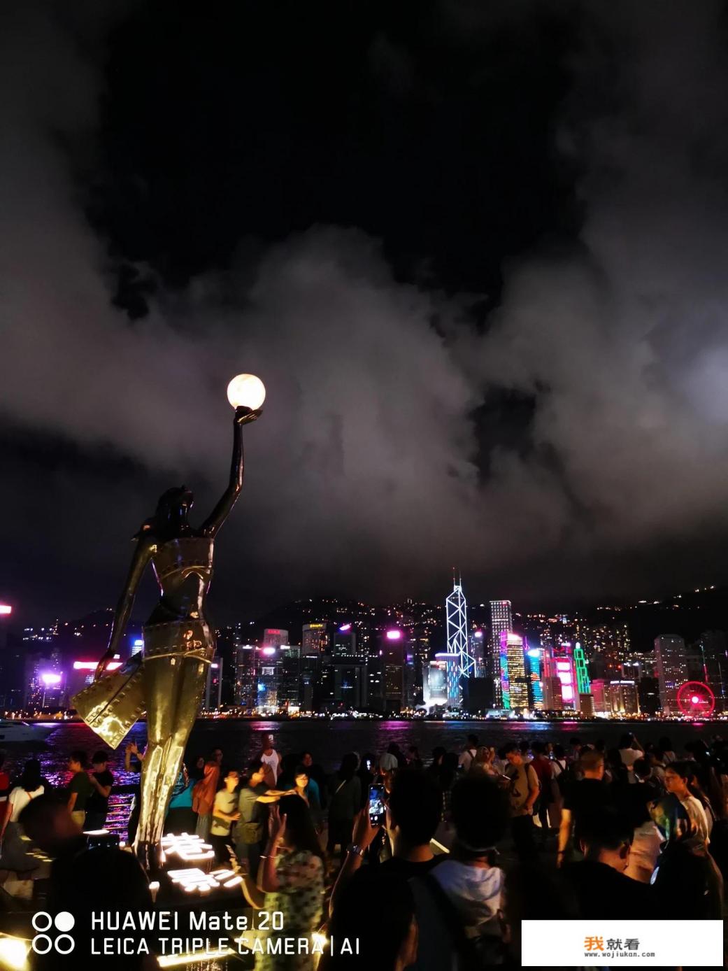 香港维多利亚港夜景几点开始? 香港维多利亚港夜景几点开始?