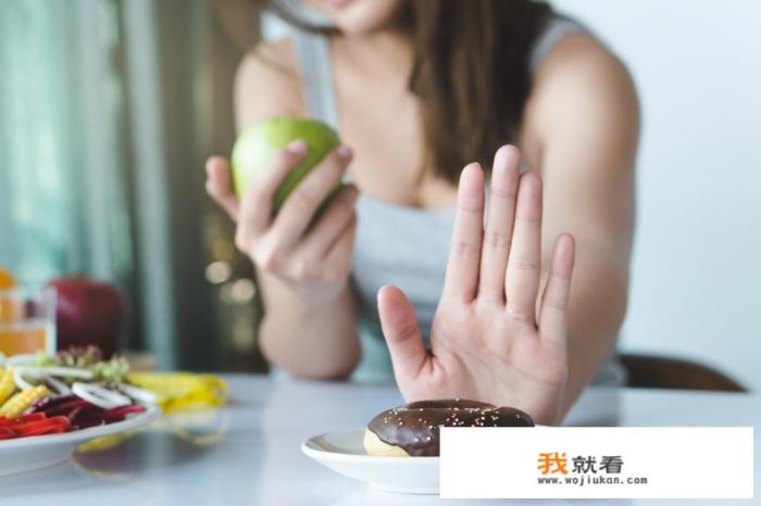 胆固醇高有哪些食物不能吃或少吃？