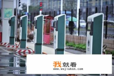 中华电动后视镜如何手动打开？