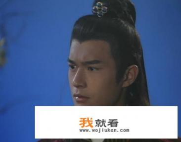 圆月弯刀里面讲什么的？