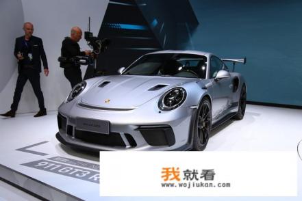 锁车耳朵怎么收起来？