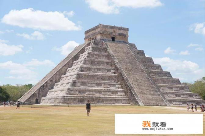 卢浮宫金字塔下的这个建筑是什么?有什么寓意? 卢浮宫金字塔下的这个建筑是什么?有什么寓意?