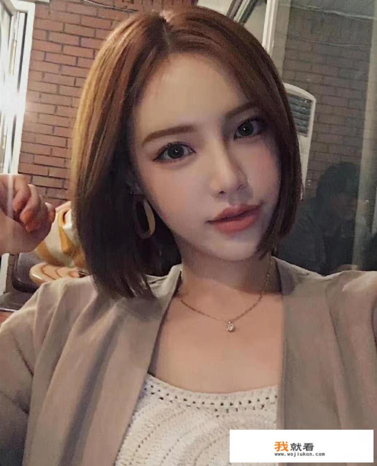 有哪些不失气质又充满青春活力的女生短发发型? 有哪些不失气质又充满青春活力的女生短发发型?