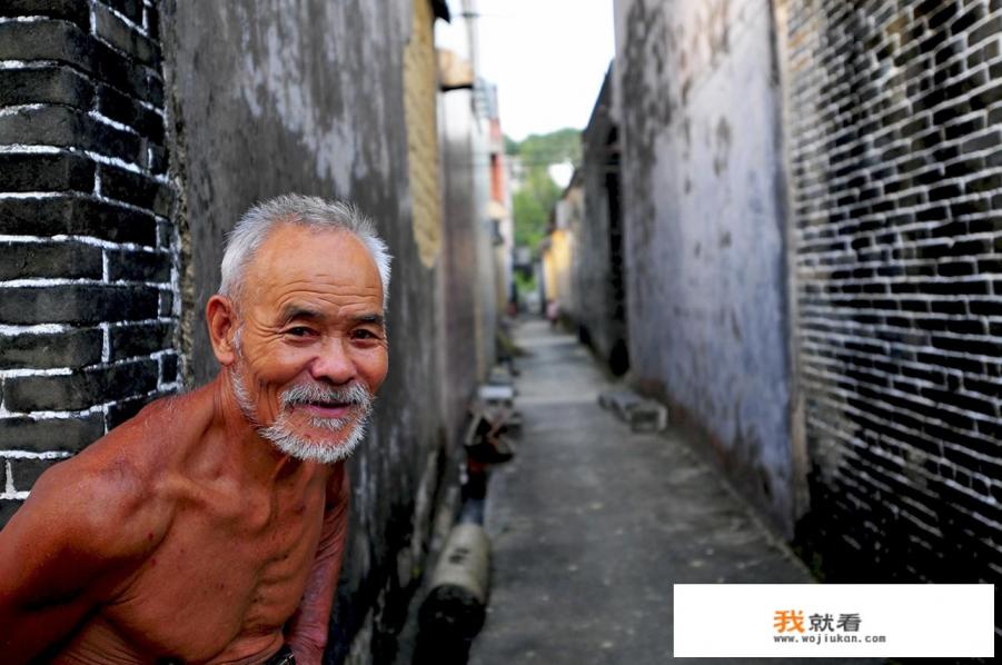 尼康D300和D700的选择? 尼康D300和D700的选择?