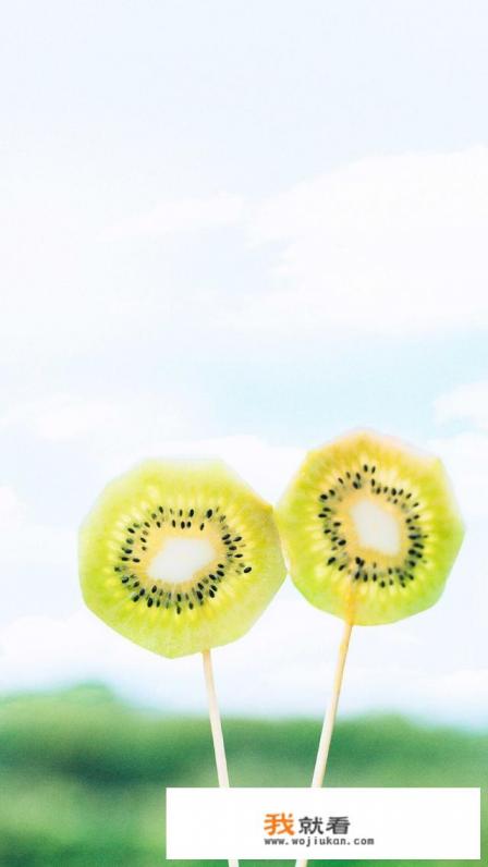 为什么电脑前游戏玩多了会感觉自己的脸很油? 为什么电脑前游戏玩多了会感觉自己的脸很油?