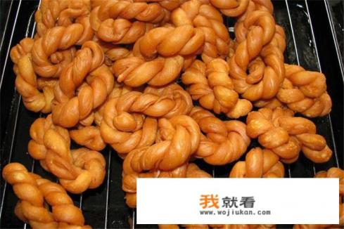 重庆磁器口古镇什么好吃又便宜? 重庆磁器口古镇什么好吃又便宜?