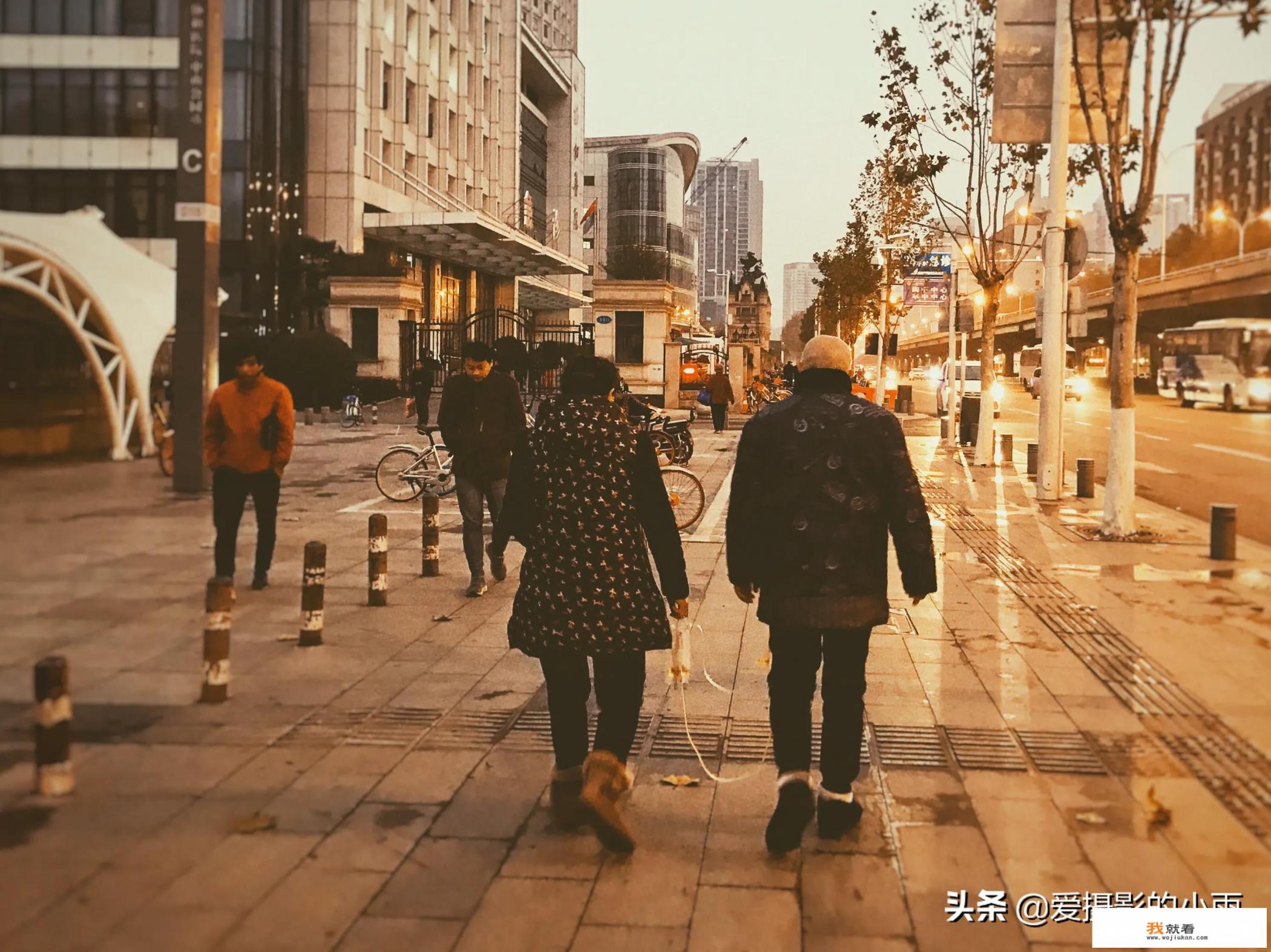 一个女人发爱你图片什么意思？