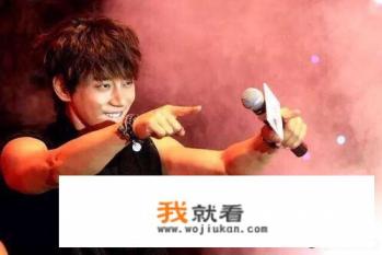 太阳的后裔主题曲是什么？