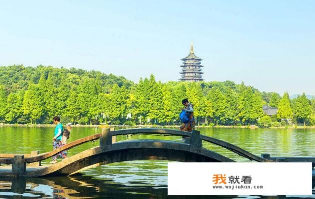 如果旅游二选一，去上海好还是杭州好？