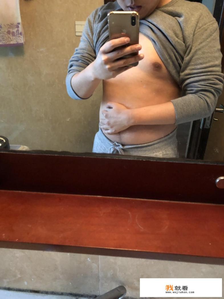 DC漫画中的极速者在正常情况下应该拥有什么样的身材? DC漫画中的极速者在正常情况下应该拥有什么样的身材?