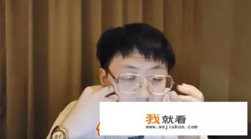 LPL解说娃娃疯狂爆料转会期消息,“选手辟谣,瞬间打脸,玩家直言真疼”,你怎么看? LPL解说娃娃疯狂爆料转会期消息,“选手辟谣,瞬间打脸,玩家直言真疼”,你怎么看?