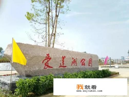 女子在福建泉州深山当灰姑娘，拍照收费288元，称因失恋来这里，否认炒作你怎么看？