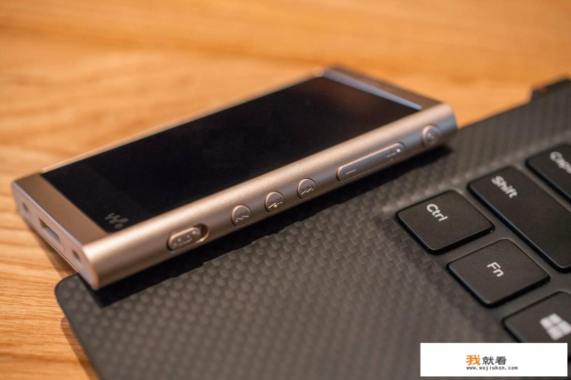 各位摄影大湿都进来,索尼的A55到底怎么样? 各位摄影大湿都进来,索尼的A55到底怎么样?