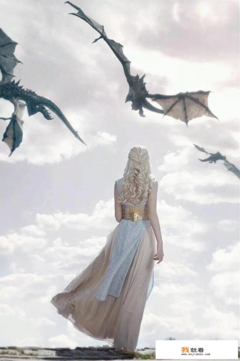 《权利的游戏》第八季大结局,John杀了龙妈,为什么最后那条龙不烧死John? 《权利的游戏》第八季大结局,John杀了龙妈,为什么最后那条龙不烧死John?