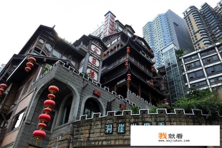 黑山谷住南门好还是北门?哪个门是下山?如果住景区里?怎样?行程怎么安排合理？