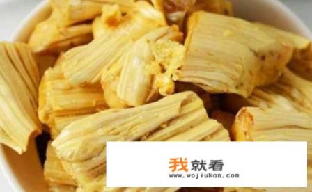 凤凰古城的著名小吃有哪些？