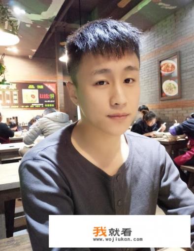 关于王者荣耀kpl解说李九有什么故事? 关于王者荣耀kpl解说李九有什么故事?