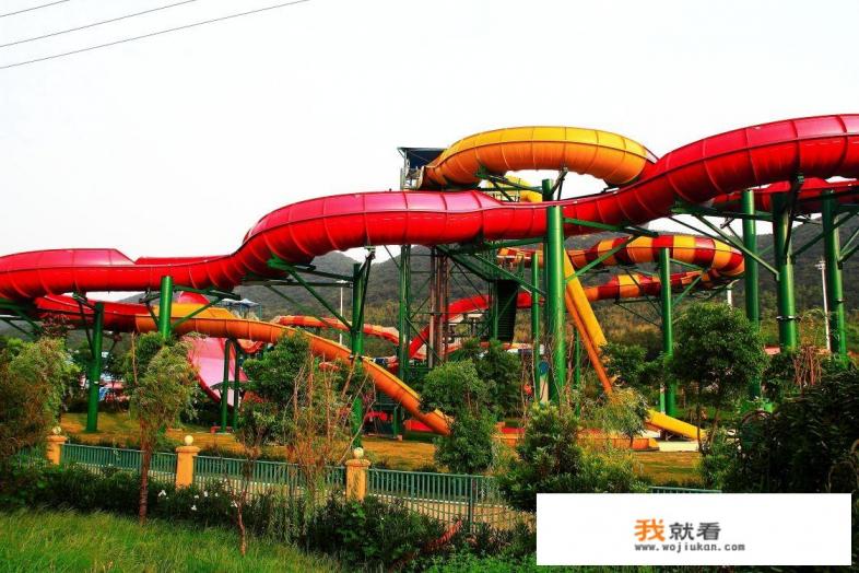 南京银杏湖，水魔方哪个地方好玩些，打算带着四岁的孩子去玩？