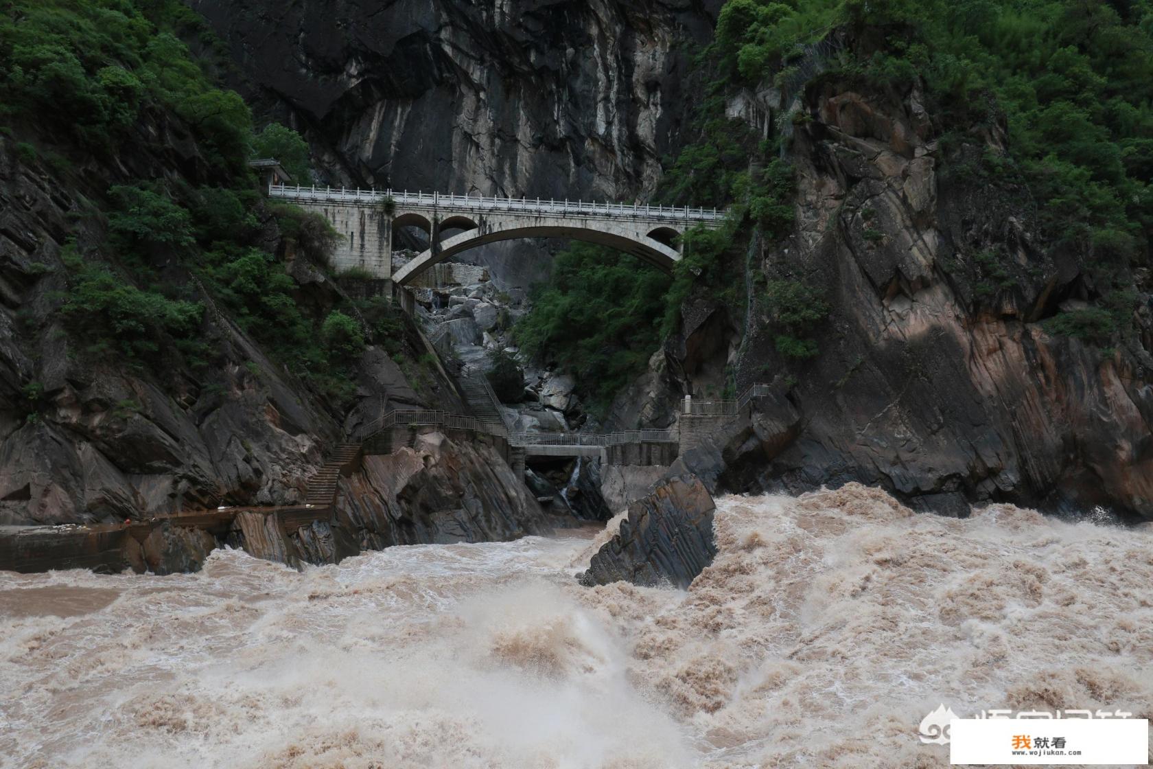 开车去虎跳峡危险吗? 开车去虎跳峡危险吗?