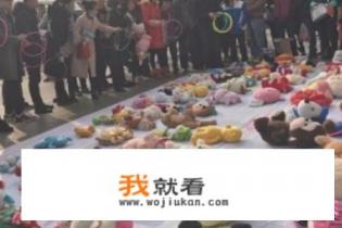 摆地摊玩游戏的项目？