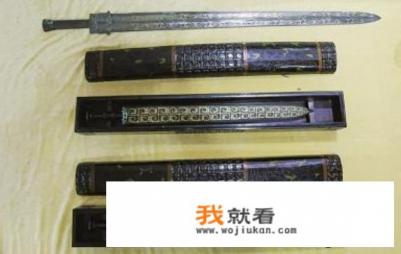 有什么好听的剑的名字，要一对的？