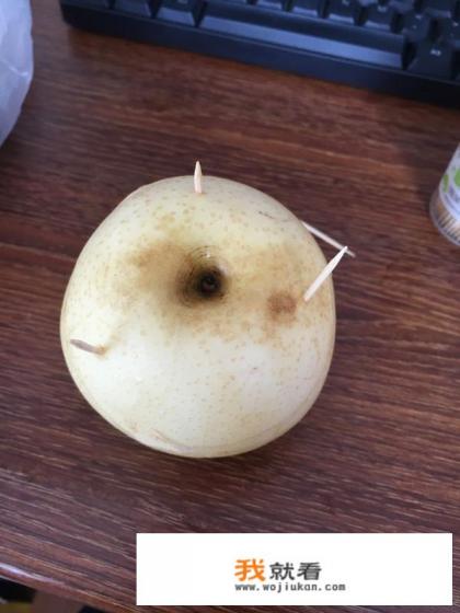 冰糖炖雪梨的制作方法和配方? 冰糖炖雪梨的制作方法和配方?