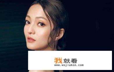 欧若拉的完整歌词是什么？